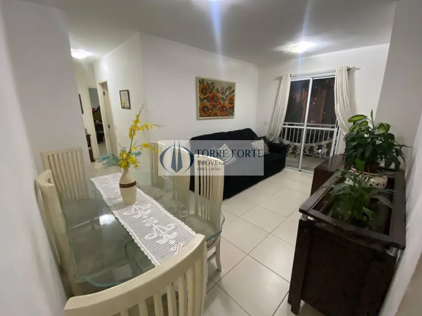 Foto 2 de Apartamento com 2 quartos à venda, 65m2 em Vila Paulo Silas, São Paulo - SP