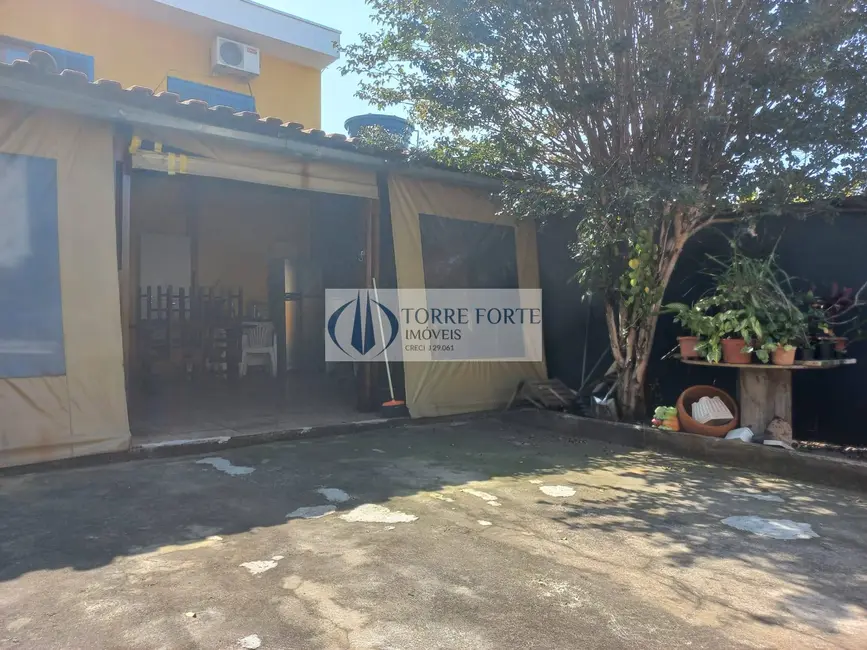 Foto 2 de Casa com 3 quartos à venda, 300m2 em Chácara Cruzeiro do Sul, São Paulo - SP