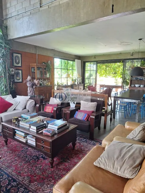 Foto 5 de Casa com 4 quartos à venda, 350m2 em Jardim Buru, Salto - SP