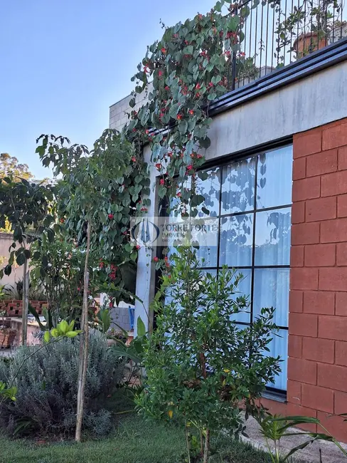 Foto 2 de Casa com 4 quartos à venda, 350m2 em Jardim Buru, Salto - SP