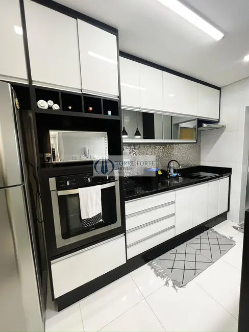 Foto 3 de Casa com 2 quartos à venda e para alugar, 68m2 em Jardim Torino, Cotia - SP