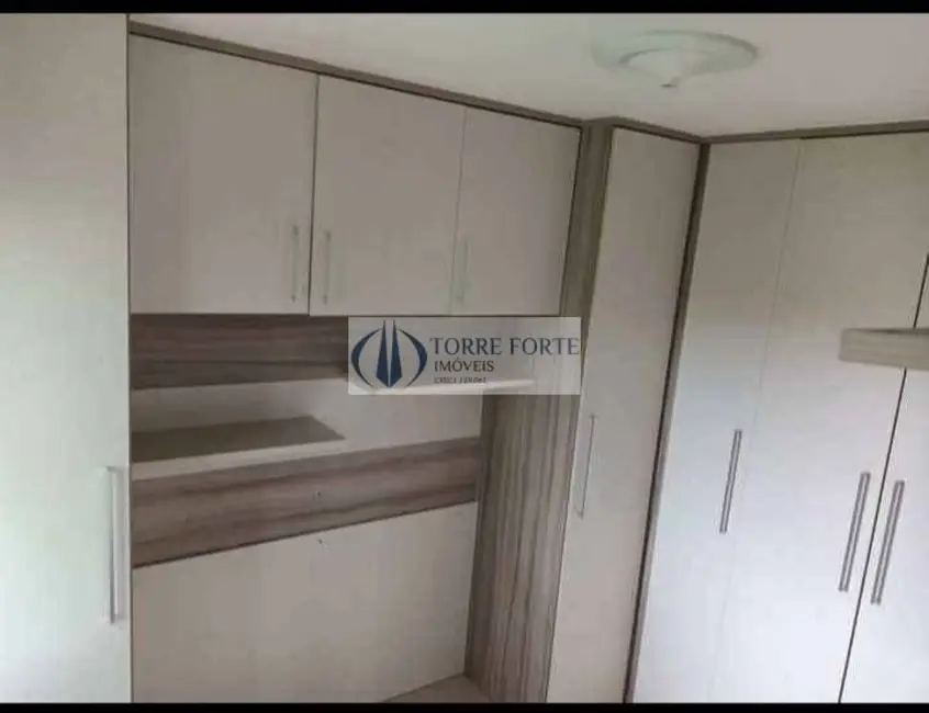 Foto 3 de Apartamento com 3 quartos à venda, 51m2 em Conjunto Habitacional Presidente Castelo Branco, Carapicuiba - SP