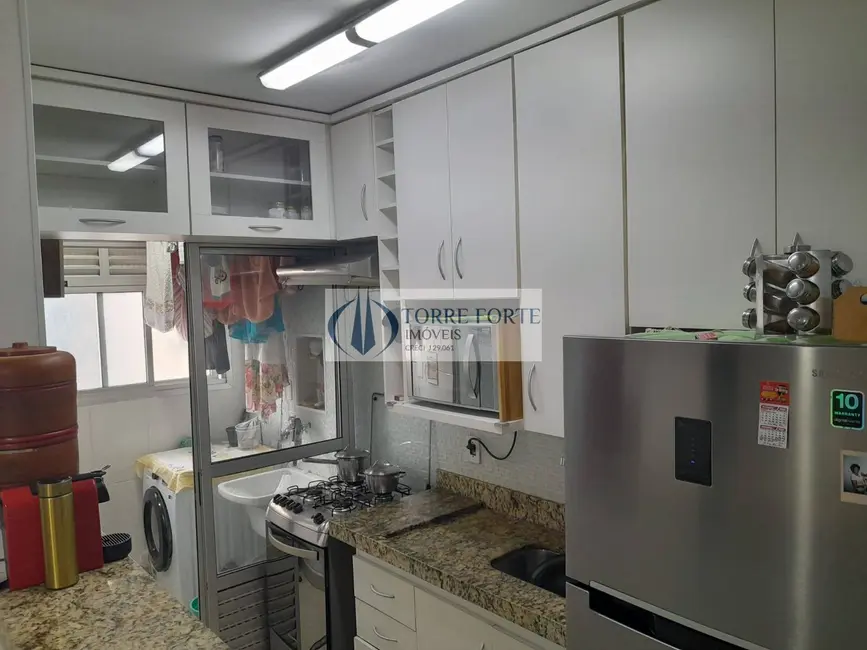 Foto 3 de Apartamento com 2 quartos à venda, 52m2 em Vila Carmosina, São Paulo - SP