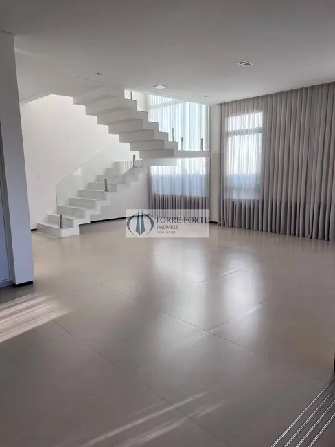 Foto 5 de Casa com 5 quartos à venda, 409m2 em Sao Jose Dos Campos - SP