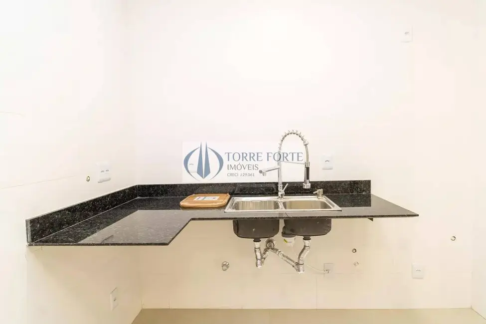 Foto 3 de Casa com 3 quartos à venda, 105m2 em Vila Paiva, São Paulo - SP