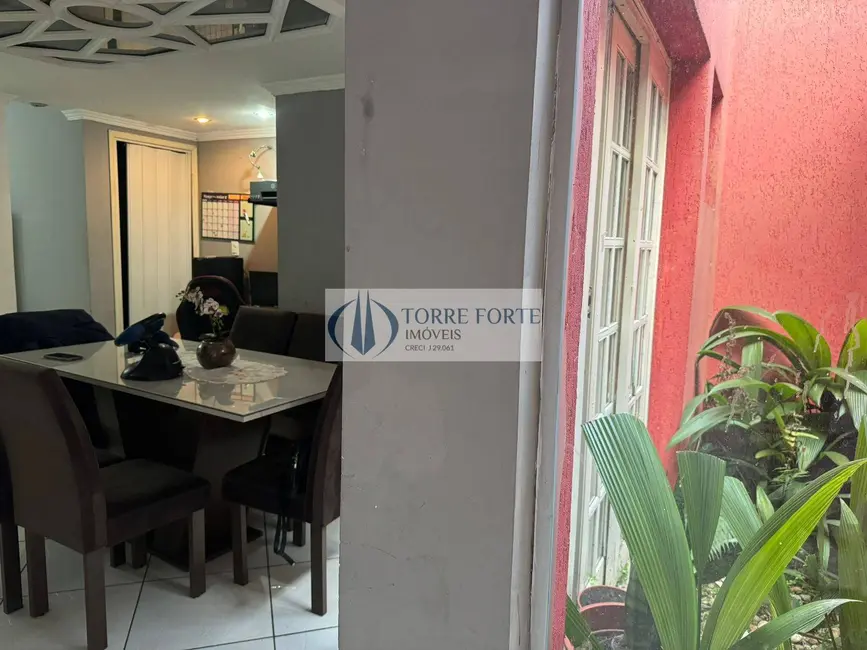 Casa com 2 quartos à venda, 120m2 em Quarta Parada, São Paulo - SP - imagem 2 Foto 2 de Casa com 2 quartos à venda, 120m2 em Quarta Parada, São Paulo - SP