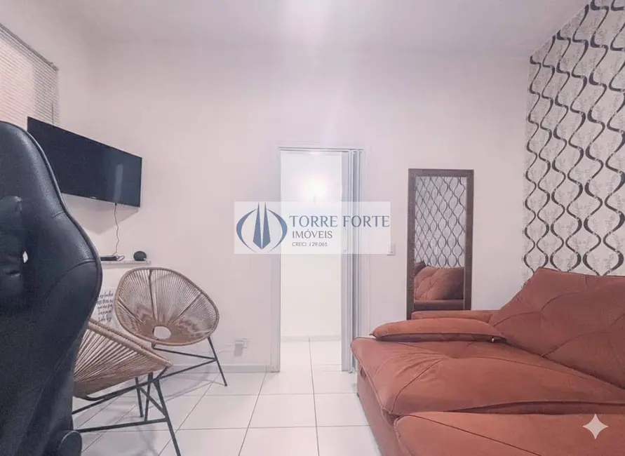 Foto 2 de Casa com 4 quartos à venda, 217m2 em Vila Bertioga, São Paulo - SP