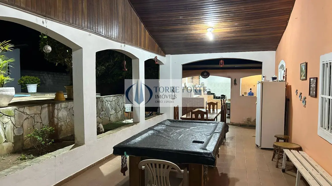 Foto 9 de Chácara com 4 quartos à venda e para alugar, 2000m2 em Mairinque - SP