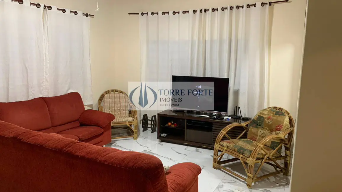 Foto 2 de Chácara com 4 quartos à venda e para alugar, 2000m2 em Mairinque - SP