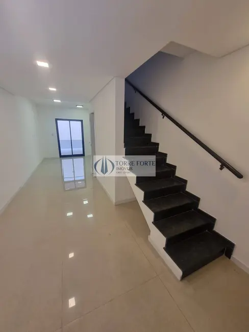 Casa com 2 quartos à venda, 97m2 em Vila Paiva, São Paulo - SP - imagem 3 Foto 3 de Casa com 2 quartos à venda, 97m2 em Vila Paiva, São Paulo - SP