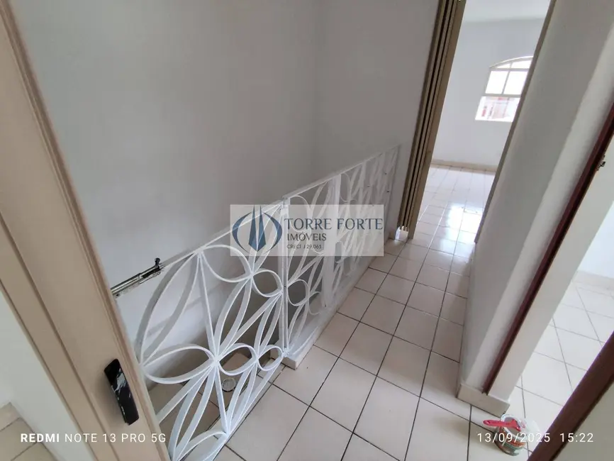 Foto 9 de Casa com 3 quartos à venda, 165m2 em Vila Jacuí, São Paulo - SP