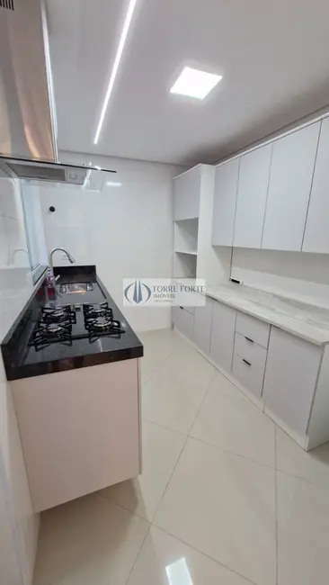 Foto 2 de Casa com 2 quartos à venda, 50m2 em Vila Ré, São Paulo - SP