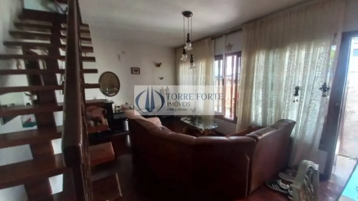 Foto 3 de Sobrado com 3 quartos à venda, 198m2 em Vila Ema, São Paulo - SP