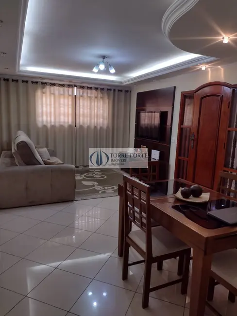 Casa com 4 quartos à venda, 180m2 em Vila Regina ( Zona Leste), São Paulo - SP - imagem 1 Foto 1 de Casa com 4 quartos à venda, 180m2 em Vila Regina ( Zona Leste), São Paulo - SP