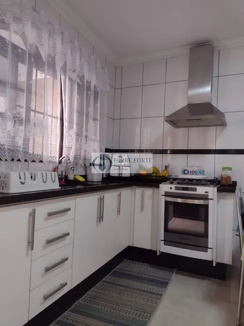 Casa com 4 quartos à venda, 180m2 em Vila Regina ( Zona Leste), São Paulo - SP - imagem 6 Foto 6 de Casa com 4 quartos à venda, 180m2 em Vila Regina ( Zona Leste), São Paulo - SP