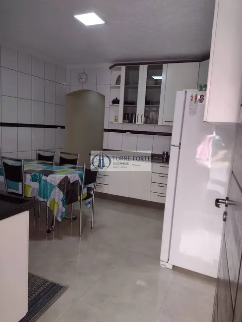 Casa com 4 quartos à venda, 180m2 em Vila Regina ( Zona Leste), São Paulo - SP - imagem 7 Foto 7 de Casa com 4 quartos à venda, 180m2 em Vila Regina ( Zona Leste), São Paulo - SP