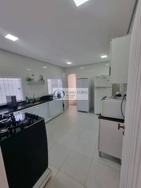 Foto 5 de Casa com 6 quartos à venda, 260m2 em Jardim Enseada, Guaruja - SP