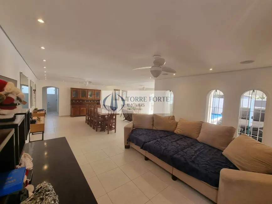 Foto 7 de Casa com 6 quartos à venda, 260m2 em Jardim Enseada, Guaruja - SP