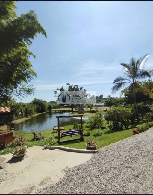 Foto 9 de Casa com 4 quartos à venda, 250m2 em Chácaras Maringá, Atibaia - SP