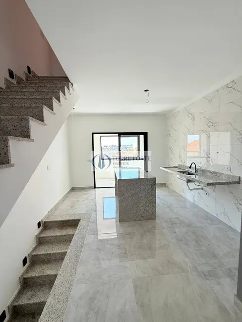 Casa com 3 quartos à venda, 200m2 em Vila Santa Isabel, São Paulo - SP - imagem 1 Foto 1 de Casa com 3 quartos à venda, 200m2 em Vila Santa Isabel, São Paulo - SP