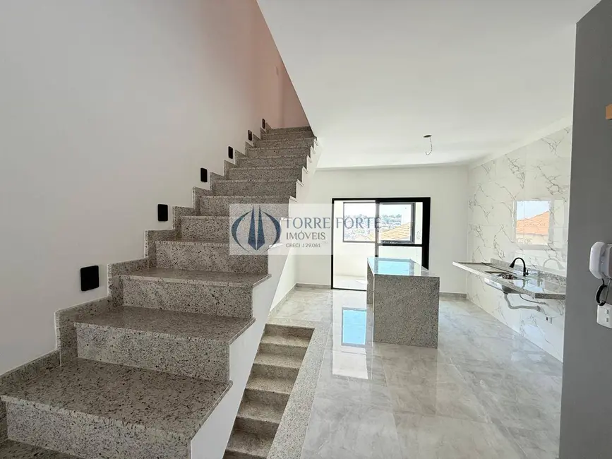 Casa com 3 quartos à venda, 200m2 em Vila Santa Isabel, São Paulo - SP - imagem 2 Foto 2 de Casa com 3 quartos à venda, 200m2 em Vila Santa Isabel, São Paulo - SP