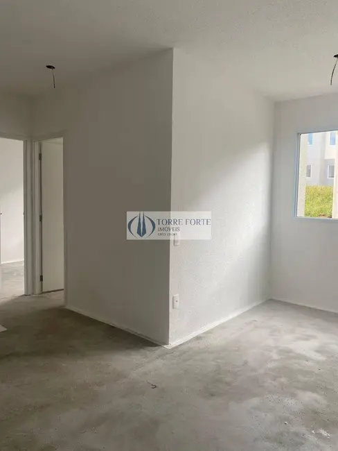Foto 5 de Apartamento com 2 quartos à venda, 49m2 em Vila Perracini, Poa - SP