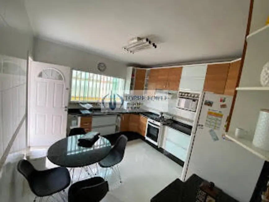 Foto 2 de Casa com 3 quartos à venda, 130m2 em Vila Guilhermina, São Paulo - SP