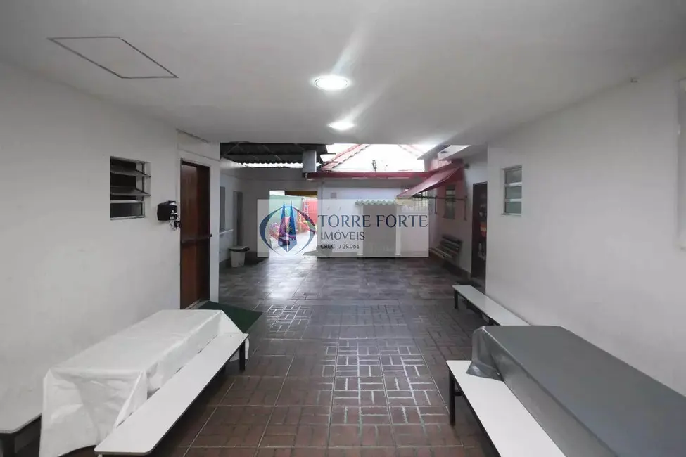 Foto 5 de Casa à venda, 500m2 em Vila Antonieta, São Paulo - SP