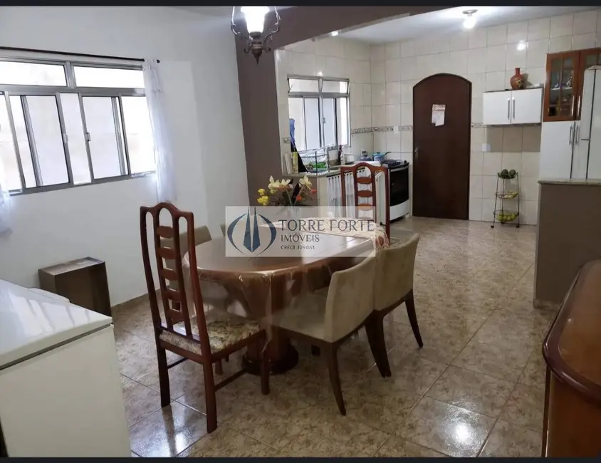 Foto 1 de Casa com 4 quartos à venda, 230m2 em Parque Continental II, Guarulhos - SP