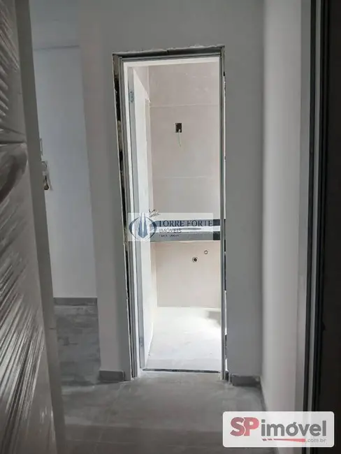 Foto 8 de Apartamento com 2 quartos à venda, 40m2 em Vila Carmosina, São Paulo - SP
