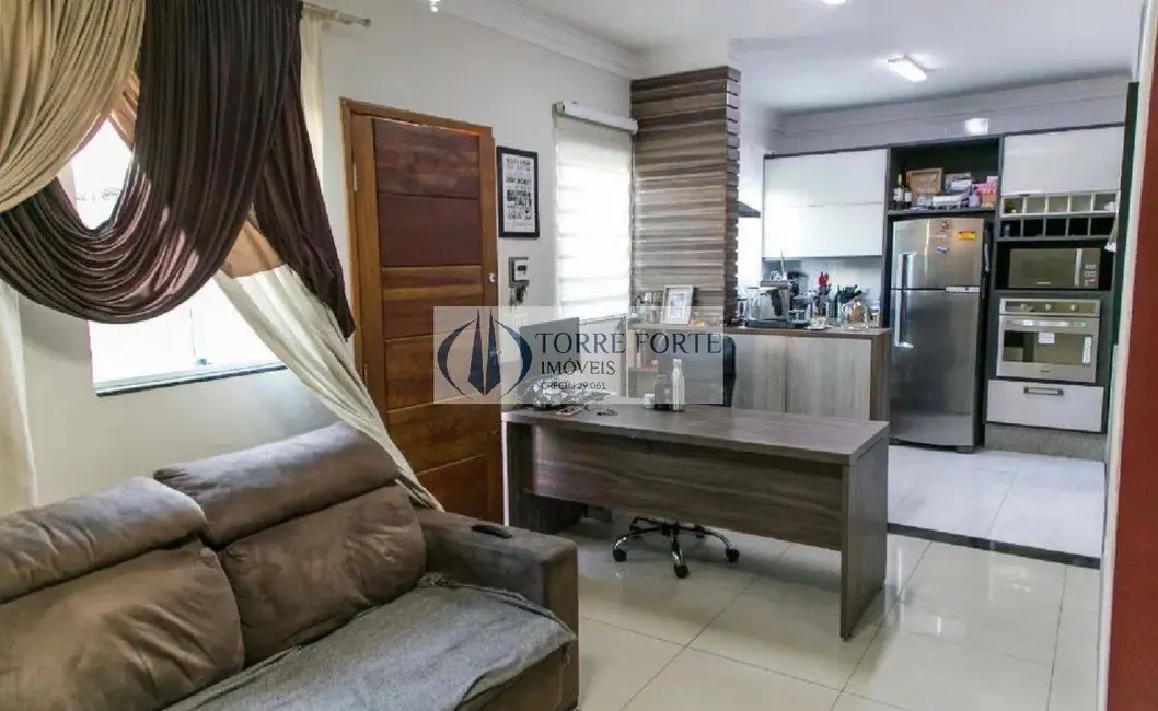 Foto 2 de Casa com 2 quartos à venda, 66m2 em Vila Nivi, São Paulo - SP