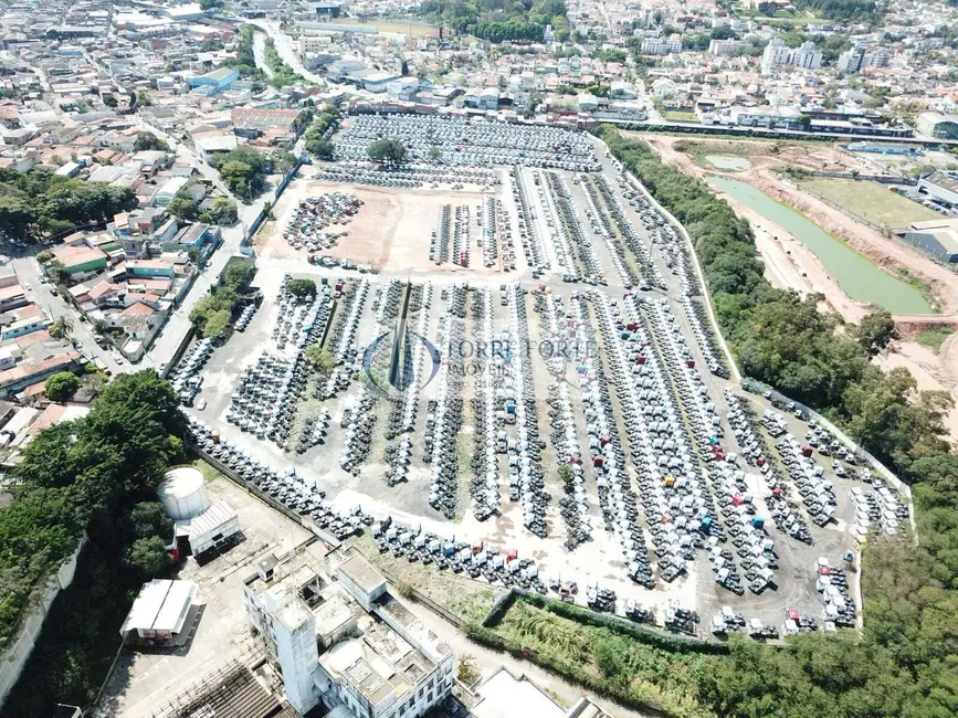 Foto 1 de Armazém / Galpão para alugar, 115000m2 em Vila Arapuã, São Paulo - SP