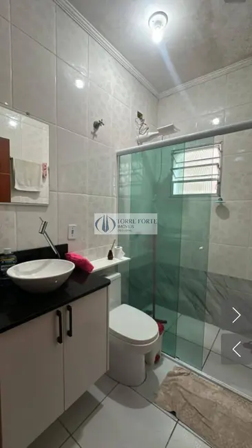 Casa com 3 quartos à venda, 125m2 em Estância Lago Azul, Franco Da Rocha - SP - imagem 6 Foto 6 de Casa com 3 quartos à venda, 125m2 em Estância Lago Azul, Franco Da Rocha - SP