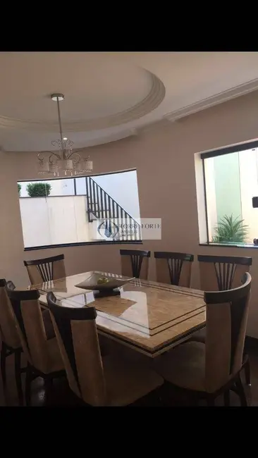 Casa com 3 quartos à venda, 256m2 em Vila Formosa, São Paulo - SP - imagem 3 Foto 3 de Casa com 3 quartos à venda, 256m2 em Vila Formosa, São Paulo - SP