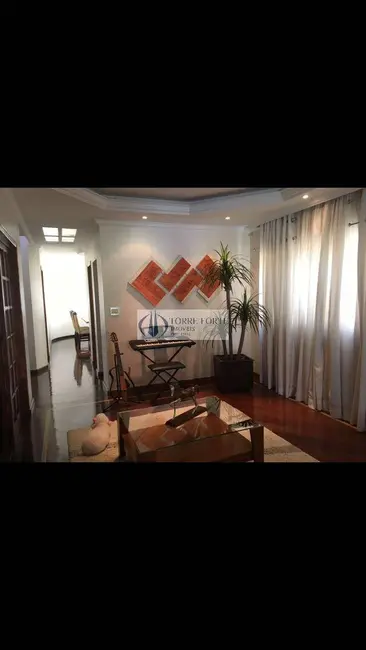 Casa com 3 quartos à venda, 256m2 em Vila Formosa, São Paulo - SP - imagem 5 Foto 5 de Casa com 3 quartos à venda, 256m2 em Vila Formosa, São Paulo - SP