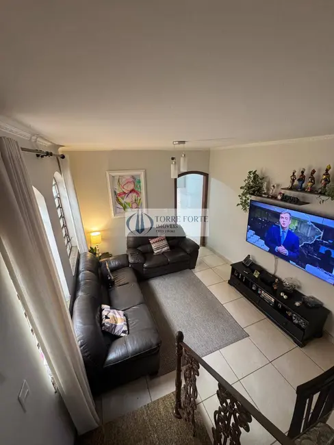 Foto 5 de Casa com 3 quartos à venda, 250m2 em Jardim Textil, São Paulo - SP