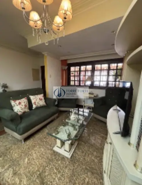 Foto 6 de Sobrado com 3 quartos à venda, 178m2 em Parque Tomas Saraiva, São Paulo - SP