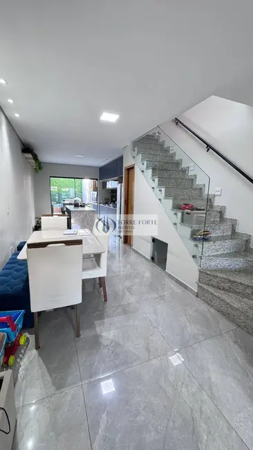 Foto 3 de Casa com 3 quartos à venda, 130m2 em Vila Carrão, São Paulo - SP