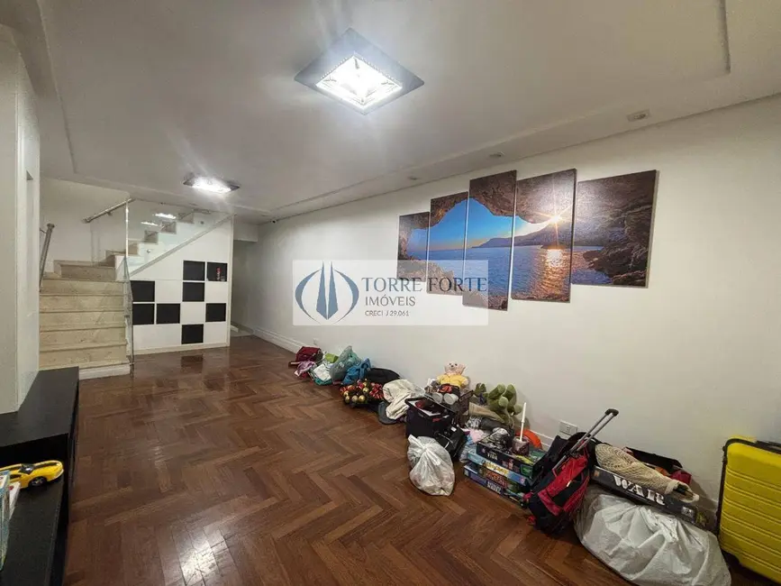 Foto 8 de Casa com 3 quartos à venda, 225m2 em Vila Londrina, São Paulo - SP