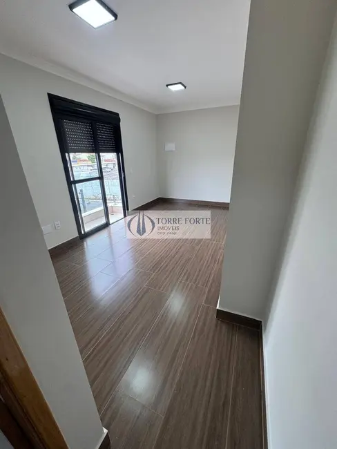 Foto 4 de Casa com 2 quartos à venda, 145m2 em Vila Carrão, São Paulo - SP