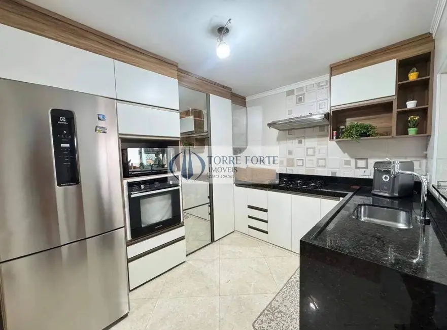 Foto 1 de Casa com 4 quartos à venda, 150m2 em Itaquera, São Paulo - SP
