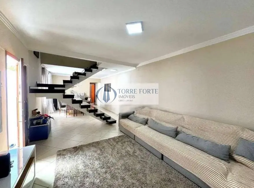 Foto 3 de Casa com 3 quartos à venda, 150m2 em Vila Granada, São Paulo - SP
