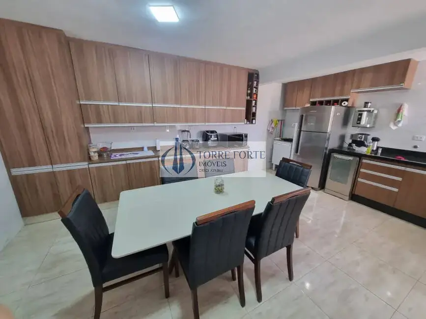 Casa com 3 quartos à venda, 215m2 em Jardim Clímax, São Paulo - SP - imagem 6 Foto 6 de Casa com 3 quartos à venda, 215m2 em Jardim Clímax, São Paulo - SP