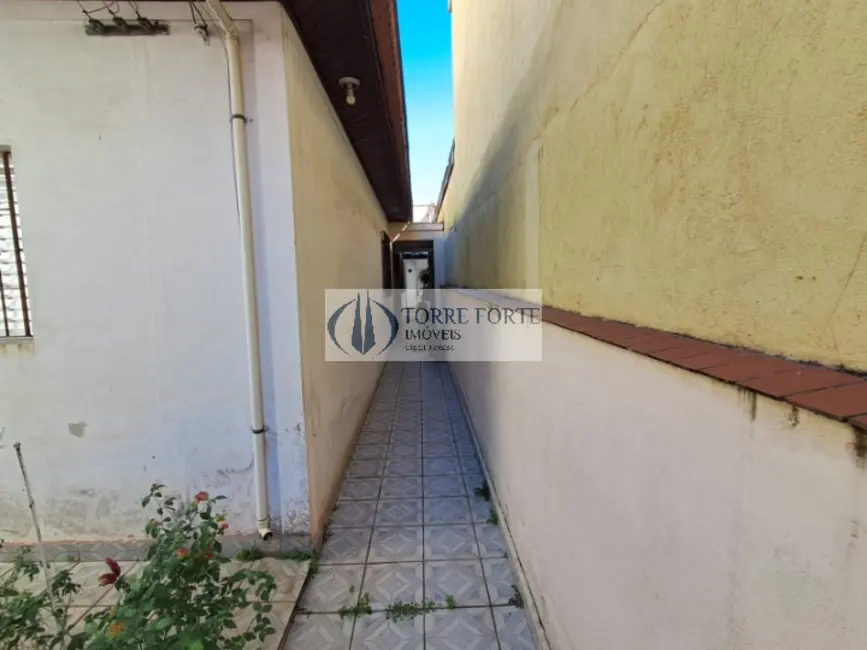Foto 2 de Casa com 2 quartos à venda, 85m2 em Parque Tomas Saraiva, São Paulo - SP