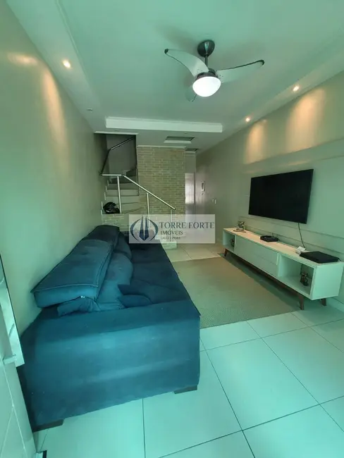 Foto 1 de Casa com 3 quartos à venda, 79m2 em Jardim Las Palmas, Guaruja - SP