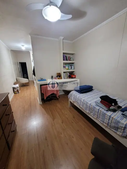 Foto 8 de Casa com 3 quartos à venda, 79m2 em Jardim Las Palmas, Guaruja - SP