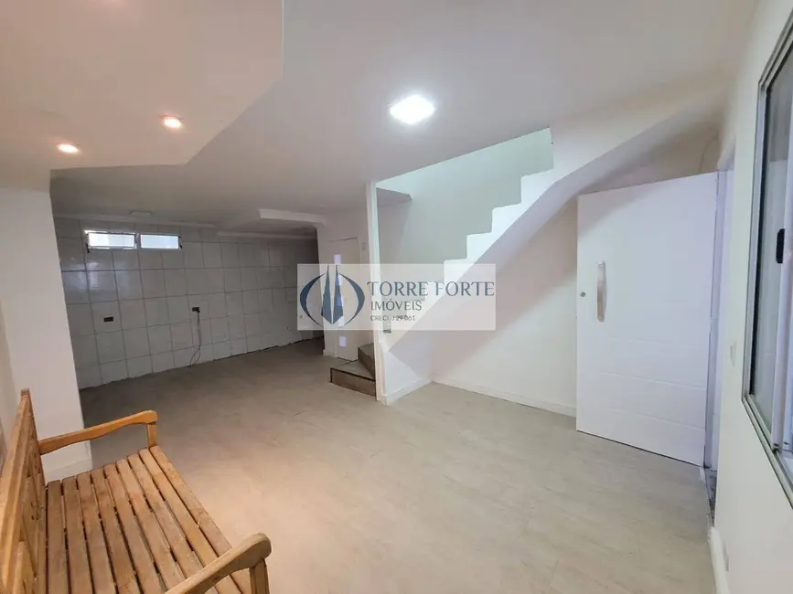 Foto 4 de Casa com 2 quartos à venda, 69m2 em Vila Curuçá, São Paulo - SP
