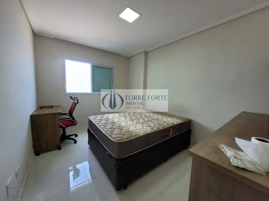 Foto 3 de Apartamento com 3 quartos à venda, 102m2 em Flórida, Praia Grande - SP