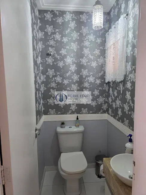 Casa com 3 quartos à venda, 120m2 em Jardim Teresa, São Paulo - SP - imagem 9 Foto 9 de Casa com 3 quartos à venda, 120m2 em Jardim Teresa, São Paulo - SP