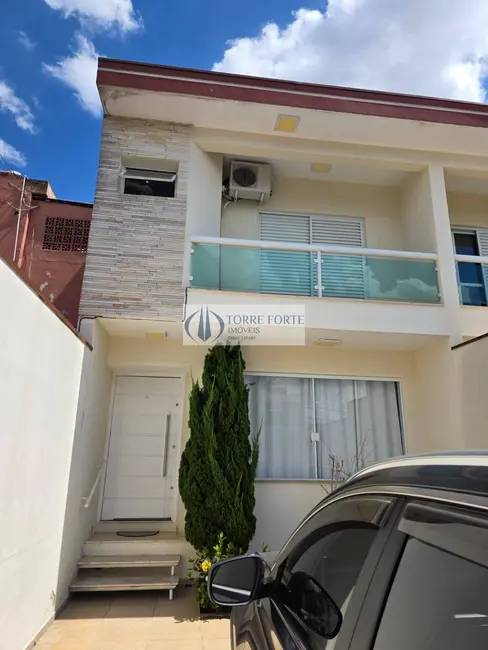 Casa com 3 quartos à venda, 120m2 em Jardim Teresa, São Paulo - SP - imagem 1 Foto 1 de Casa com 3 quartos à venda, 120m2 em Jardim Teresa, São Paulo - SP